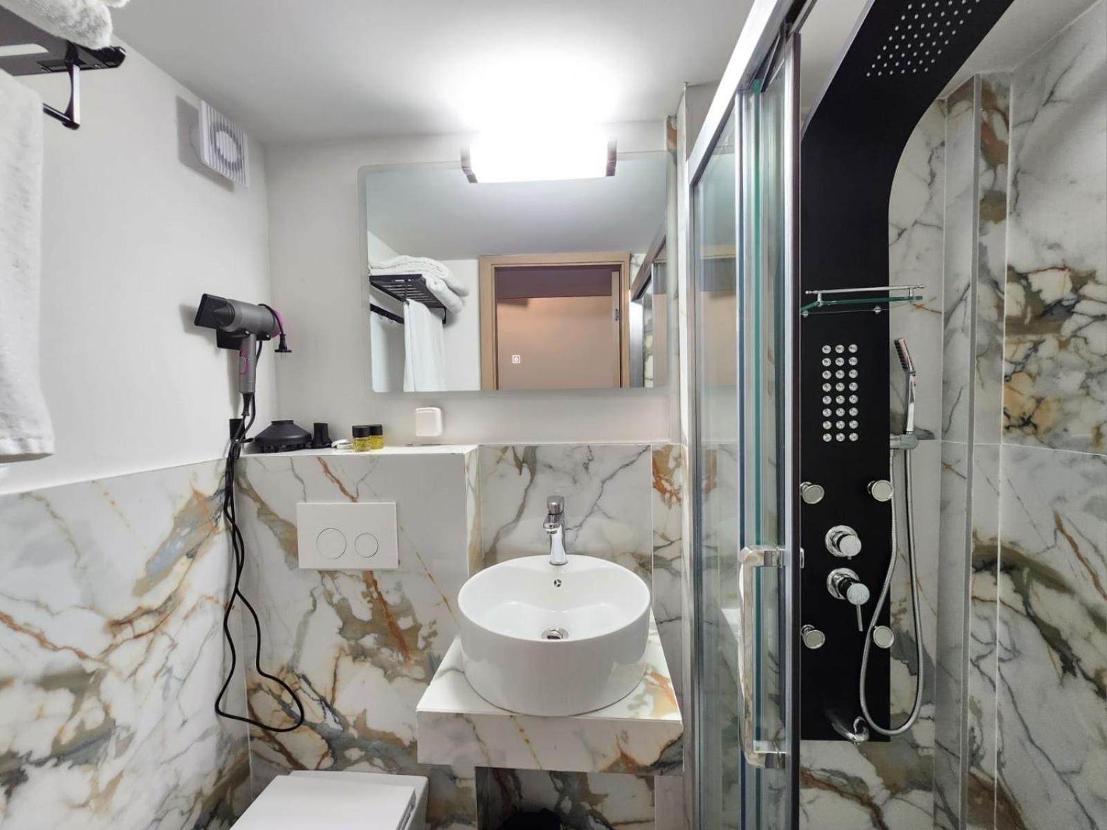 Celia Residence Athens Luaran gambar